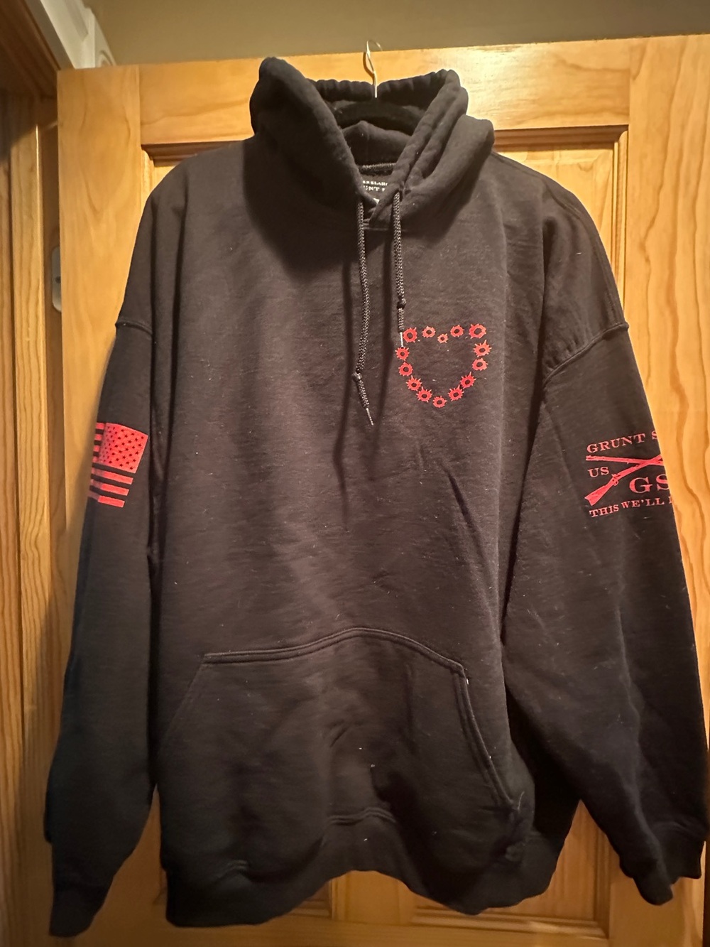 Grunt Style 3X  Black Hoodie with Red Heart bullet Accent ❤️